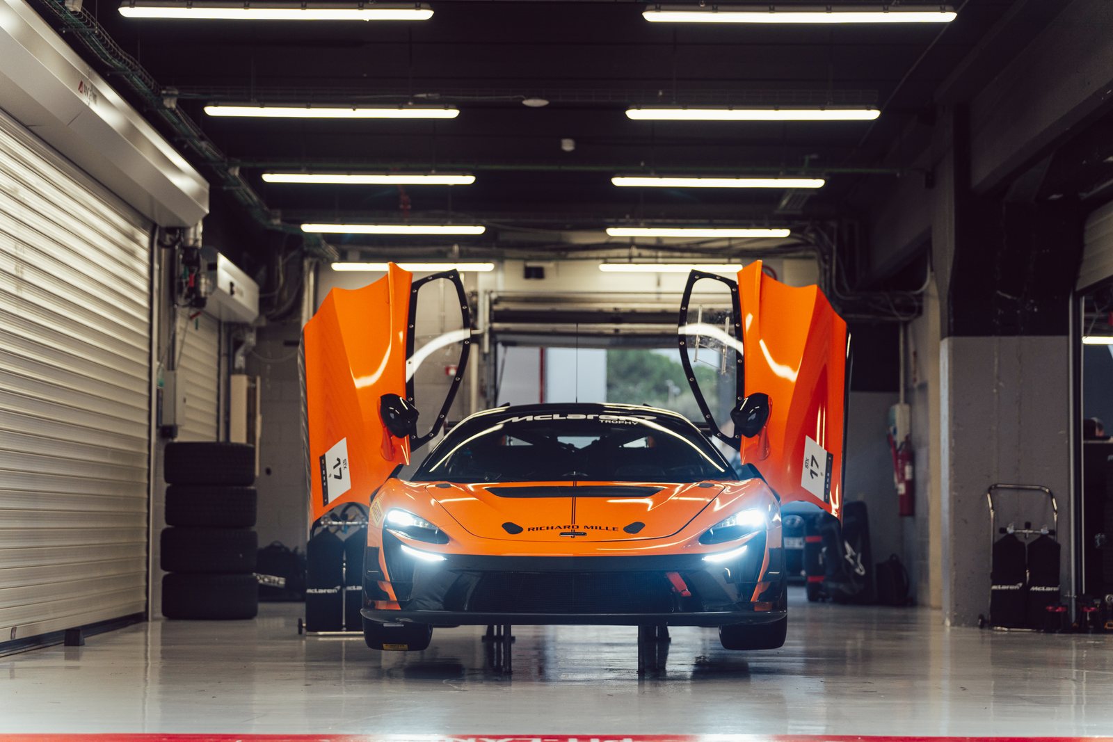 McLaren Artura Trophy EVO 25