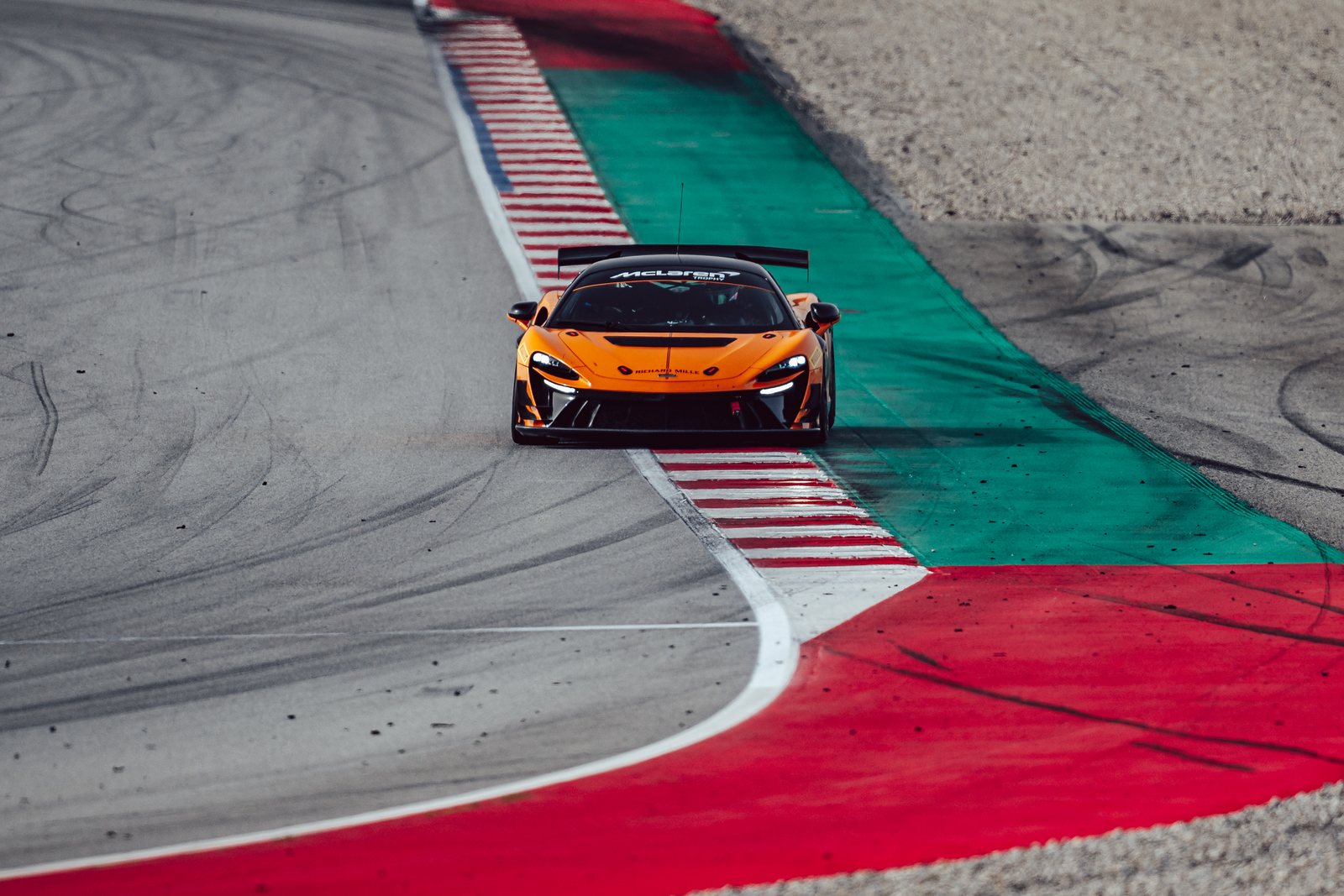 McLaren Artura Trophy EVO 30