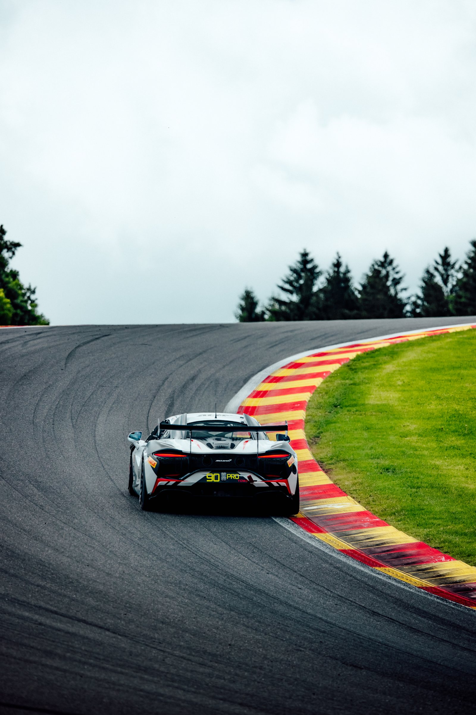 McLaren Artura Trophy EVO 23